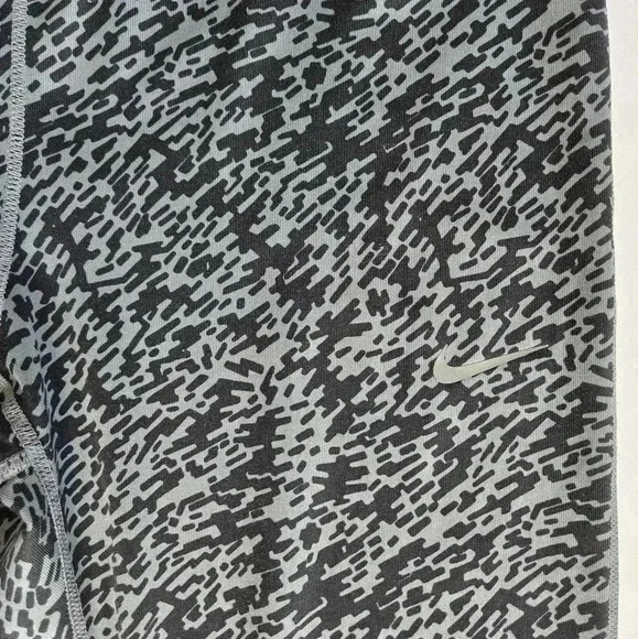 Nike Dri Fit / Athletic Stretch Capri Pants Crop Drawstring Leggings / S… - Picture 3 of 8